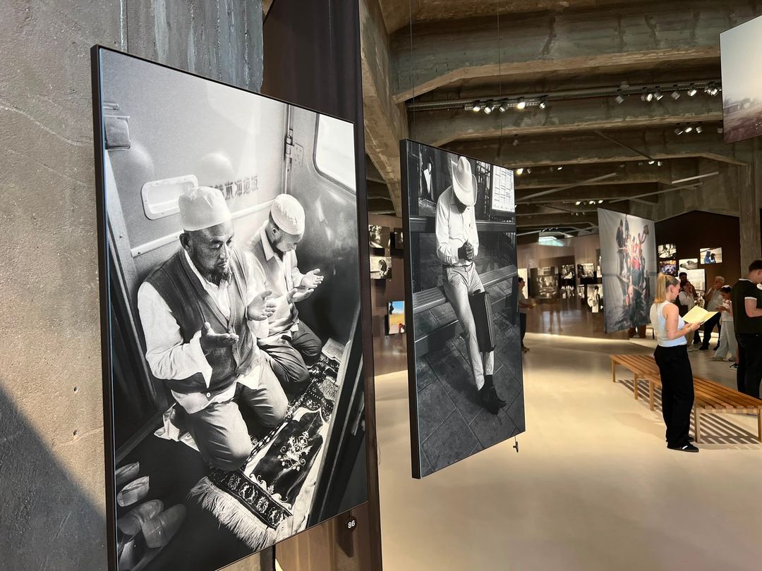visit-to-the-fenix-museum-with-foundation-volunteers_gallery